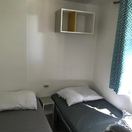 캠프장 Bungalow 3 Chambres
